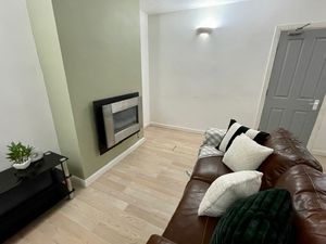 Photo 17- click for photo gallery